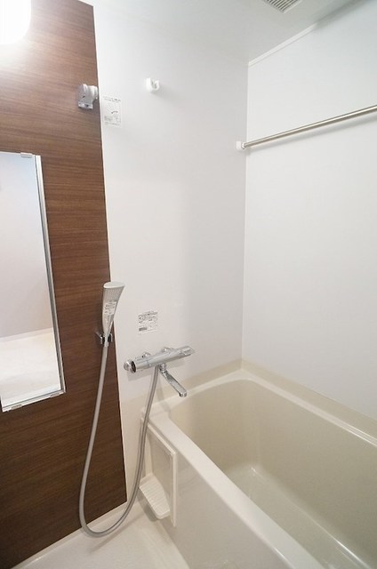 バス・シャワールーム　５０１号室の内装です（間取り違い）