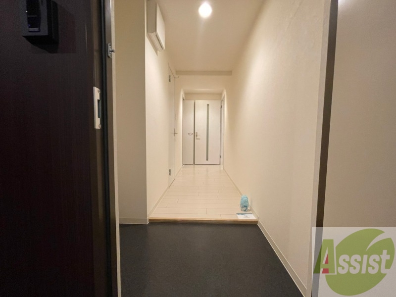 玄関　玄関から見た景色はこちらです。イメージできますか。