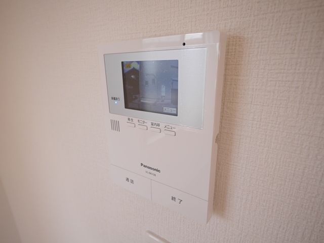 セキュリティ　★モニター付きインターホンの様子★