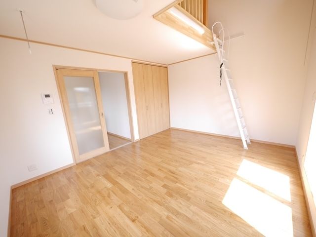 居室・リビング　★広々としたお部屋です★