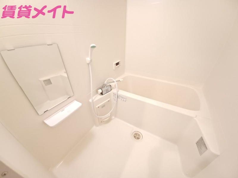 バス・シャワールーム　同型参考写真