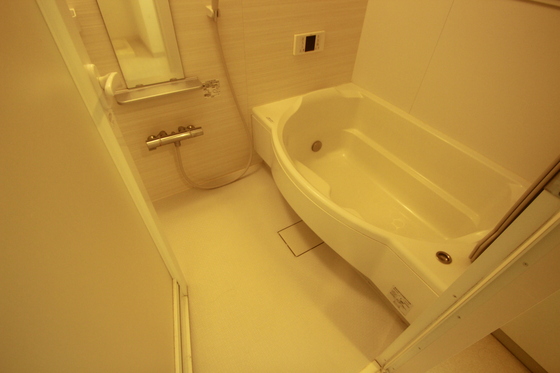 バス・シャワールーム　※別部屋の写真です