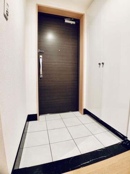 玄関　別号室の参考写真となります