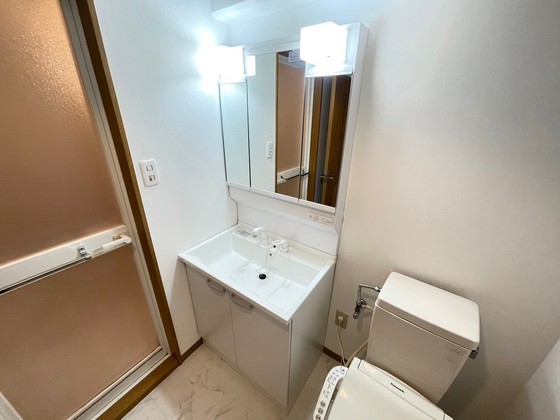 洗面設備　※別部屋の写真です