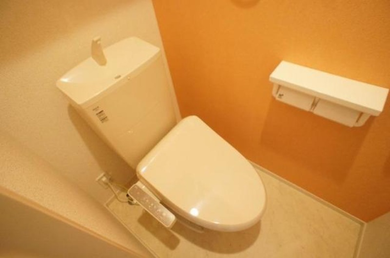 トイレ　図面と現状に相違がある場合には現状を優先