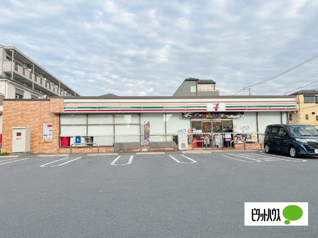 コンビニ　セブンイレブン葛飾西亀有３丁目店（コンビニ）まで440m
