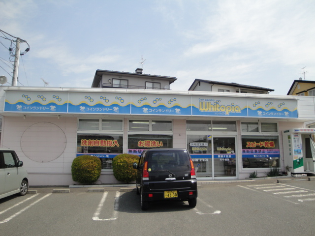 コンビニ　ローソン（コンビニ）まで823m