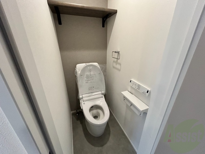 トイレ　トイレは温水洗浄便座で快適に使うことが出来ます。