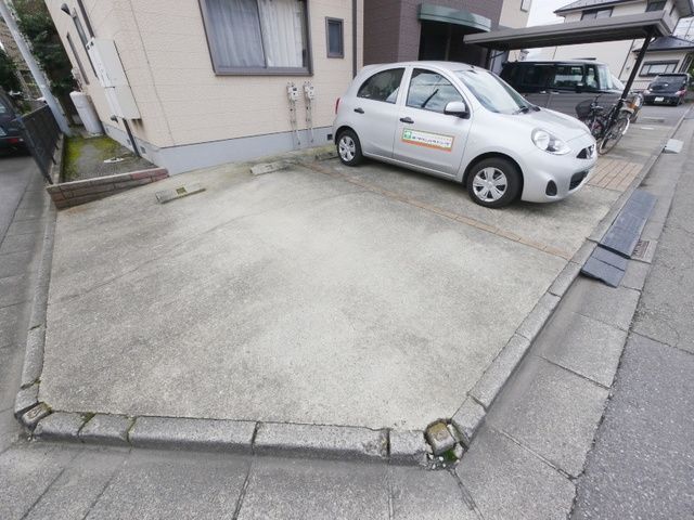 駐車場　★敷地内駐車場です★