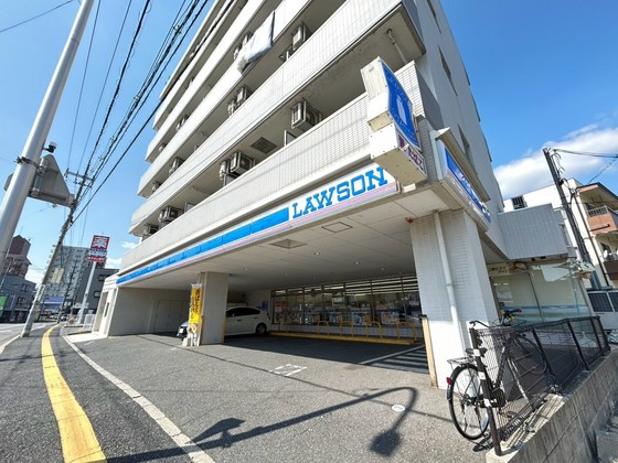 コンビニ　ローソン広島西原八丁目店（コンビニ）まで10m