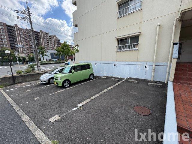 駐車場　駐車場完備です