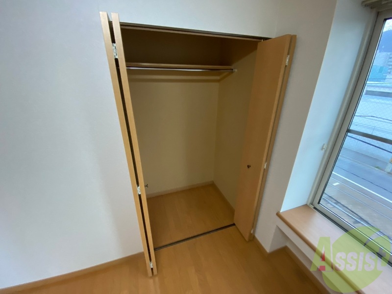 収納　クローゼットがありました。お洋服や荷物はここへ