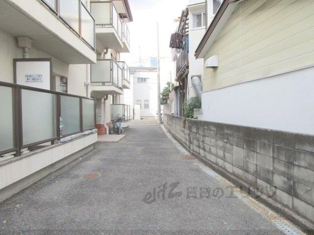 その他　通路