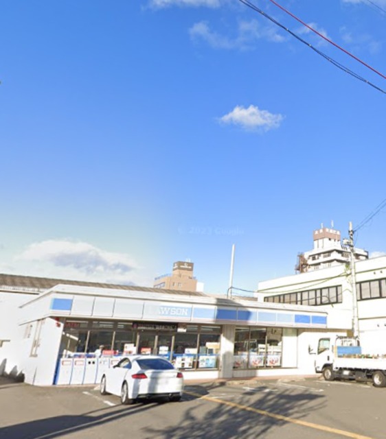 コンビニ　ローソン東大阪長田東四丁目店（コンビニ）まで570m