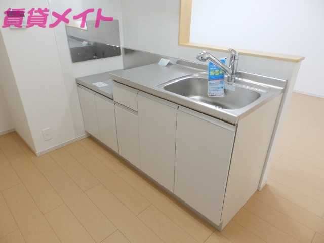 キッチン　同型参考写真