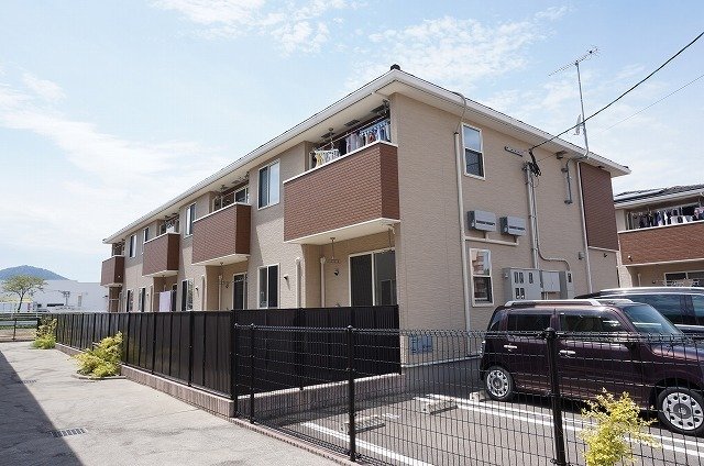 建物外観　外観は落ち着いています