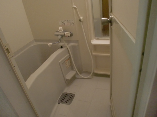 バス・シャワールーム　バス・トイレ別です