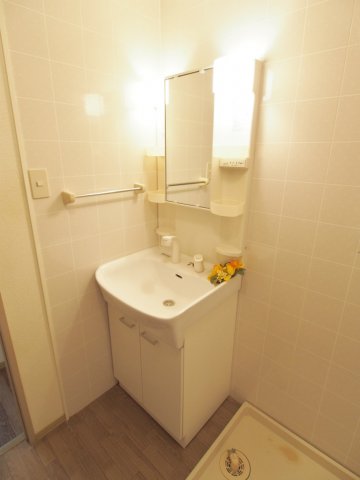 洗面設備　※別部屋の写真です