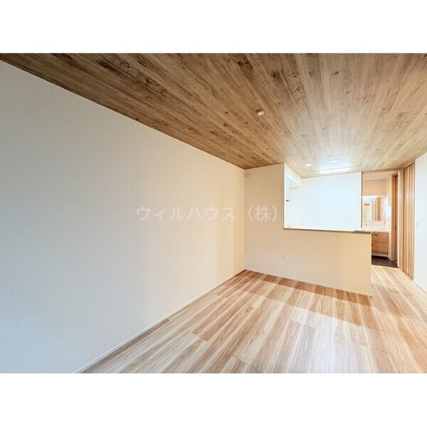 フォレストメゾン高石の居間写真