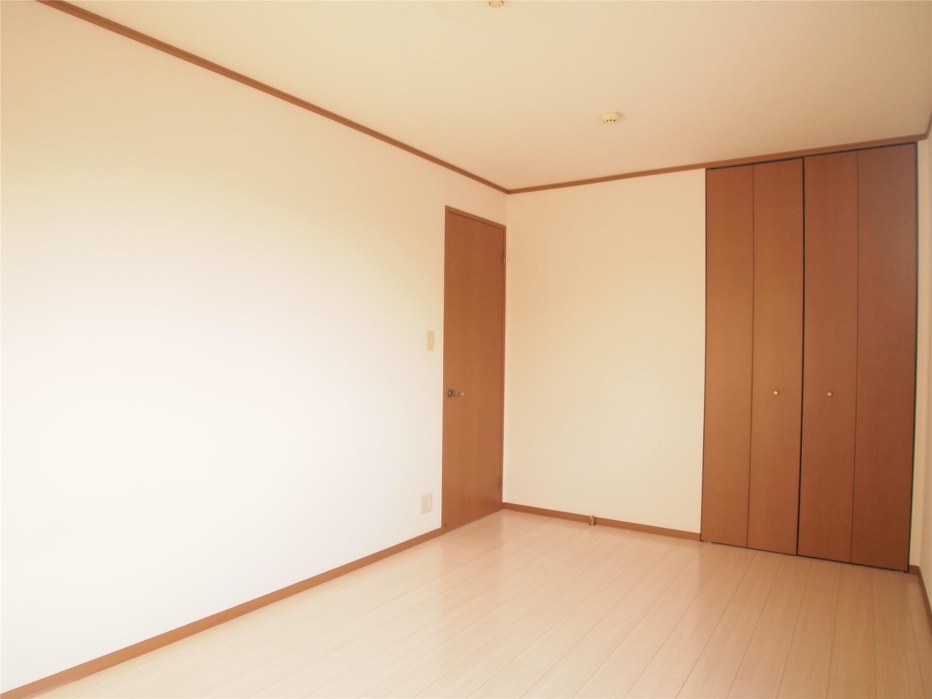 居室・リビング　※写真は同タイプのお部屋です。