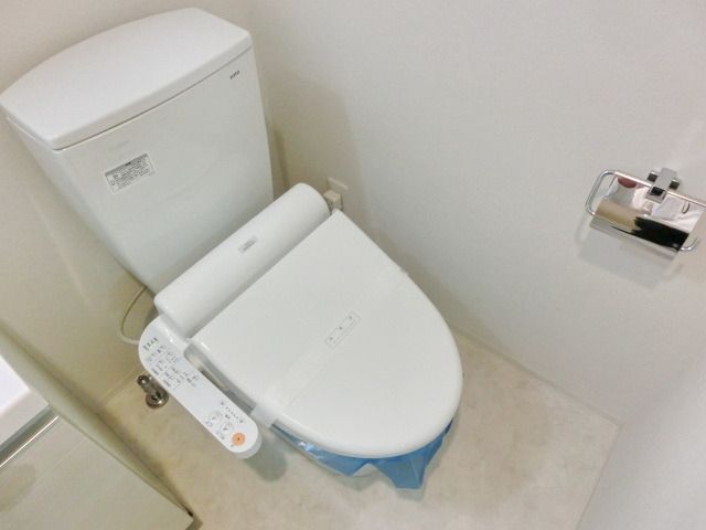 トイレ　反転タイプ