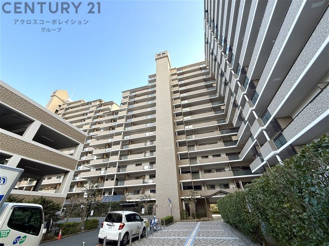 建物外観　オートロック付きで安心です♪