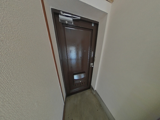 玄関　※別部屋の写真です