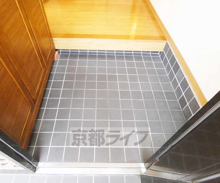 玄関　玄関です。