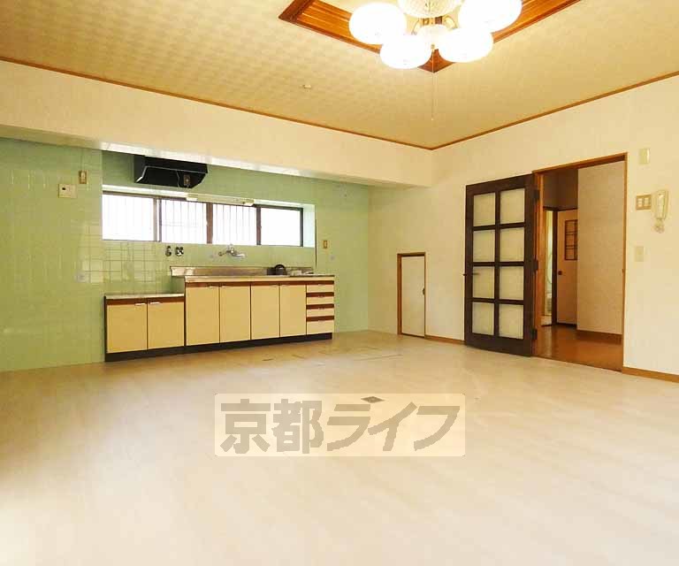 居室・リビング　広いリビングです。