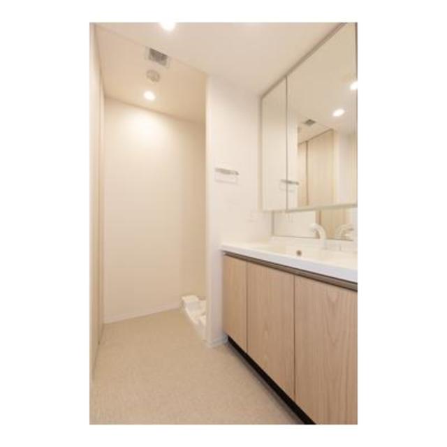 洗面設備　※写真は同タイプ住戸です。
