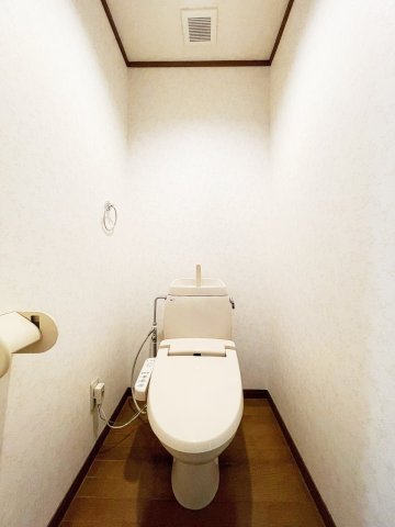 トイレ　清潔感のあるトイレです