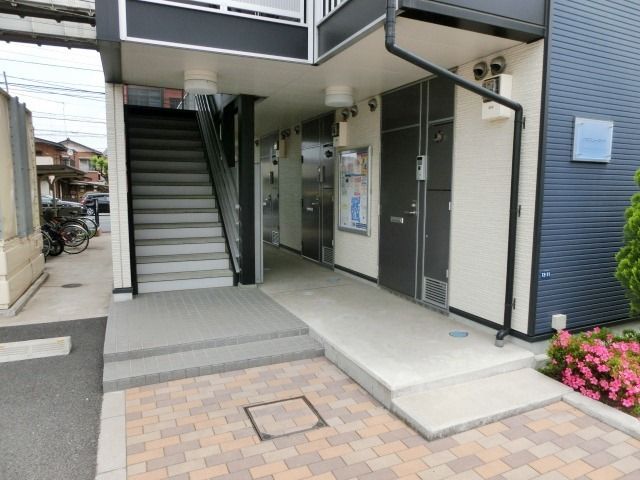 エントランス　エントランス。