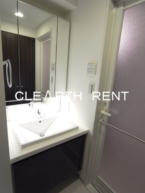 洗面設備　同タイプ別住戸写真となります。現況と異なる場合がございます。