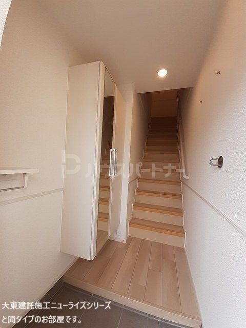 玄関　※同施工会社施工例※