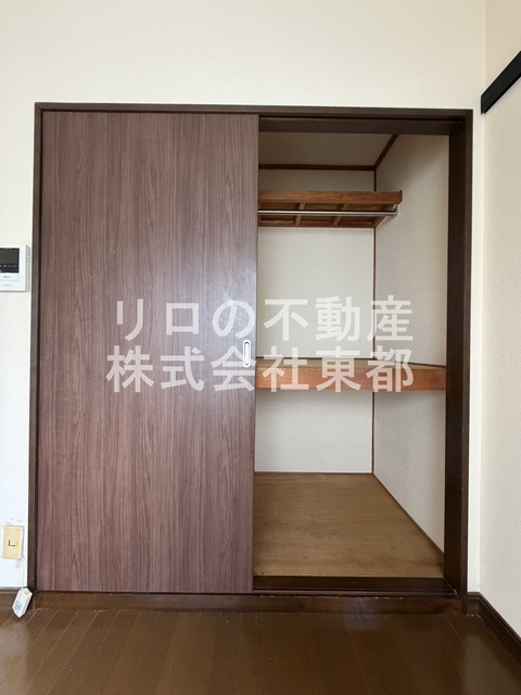 収納　奥行のある収納付です！増えがちな荷物をもスッキリ収納できます
