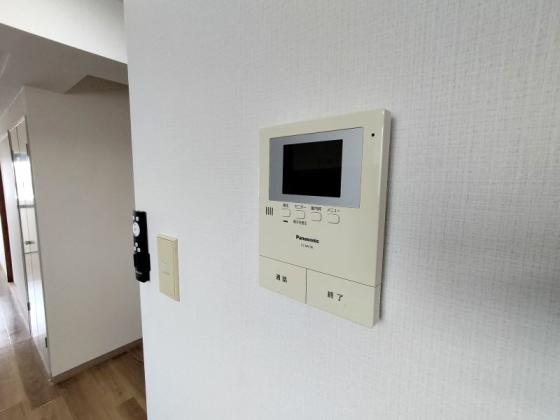 セキュリティ　モニターホンあり、来訪者の顔が見れて安心♪