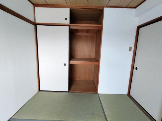収納　和室の収納は天袋付きで片付きます♪