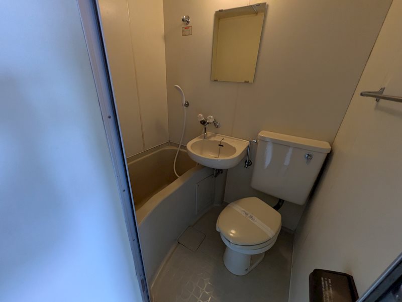 バス・シャワールーム　同建物同号室の室内写真です。