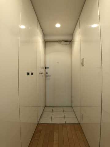 玄関　カスタリア大塚　参考資料