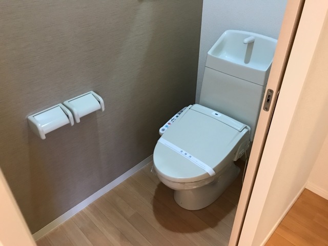 トイレ　シャワー付トイレ