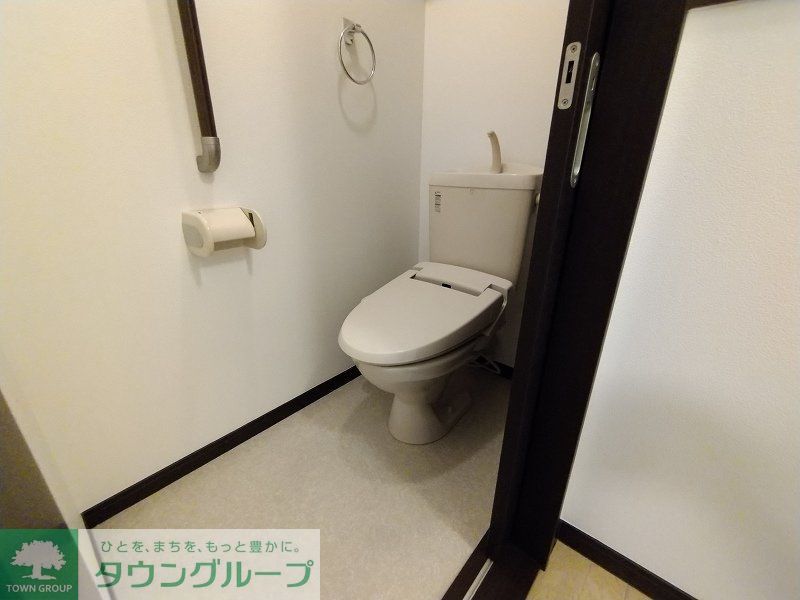 トイレ　温水便座付き