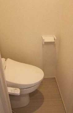 トイレ　※同仕様写真含む