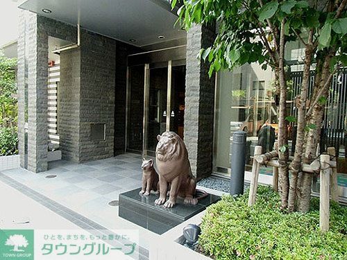 エントランス　エントランス外観