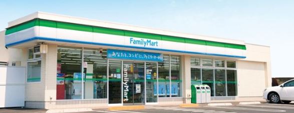 コンビニ　ファミリーマート南台二丁目店（コンビニ）まで237m