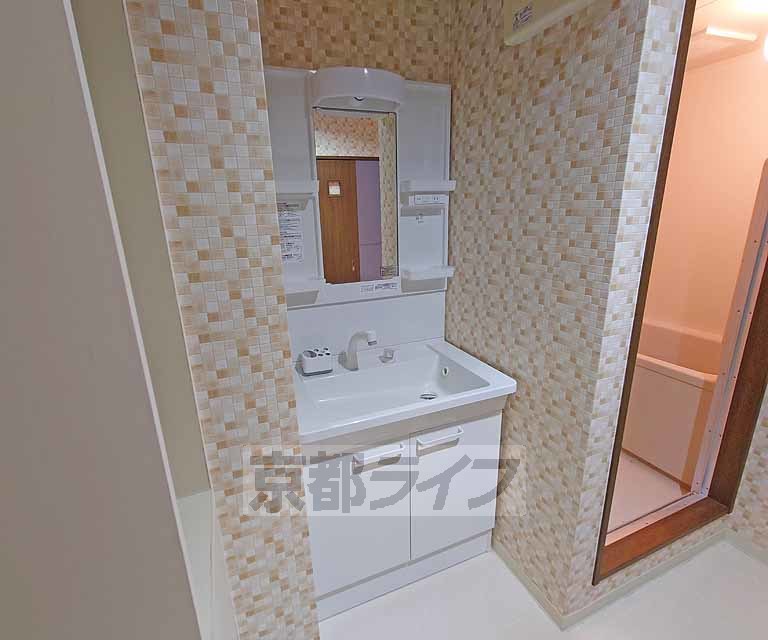洗面設備　独立洗面台があります。