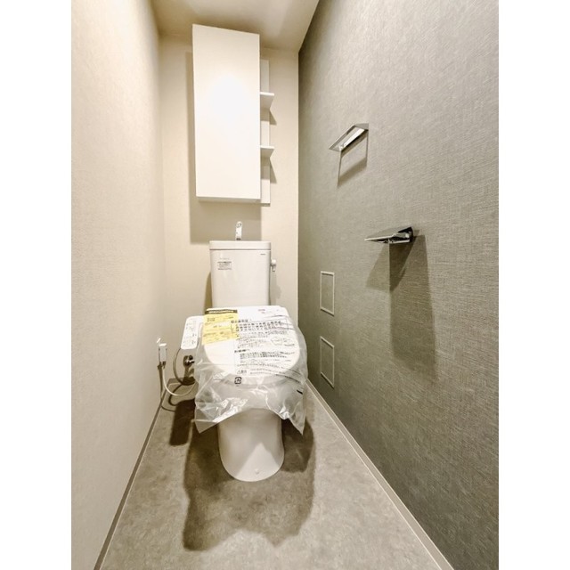トイレ　※写真は同タイプ住戸です。
