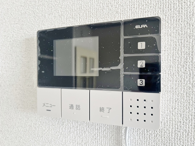 セキュリティ　モニター付きインターホン