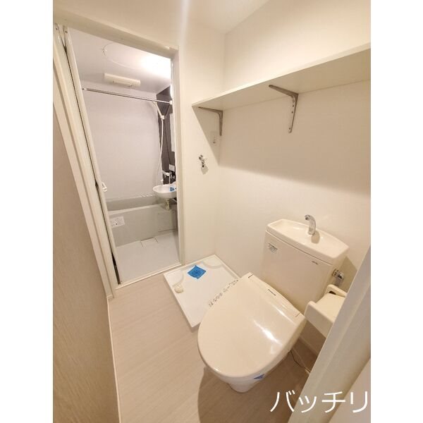 トイレ　同型タイプの為、現状を優先いたします。