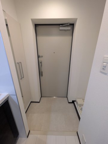 玄関　別タイプ参考写真