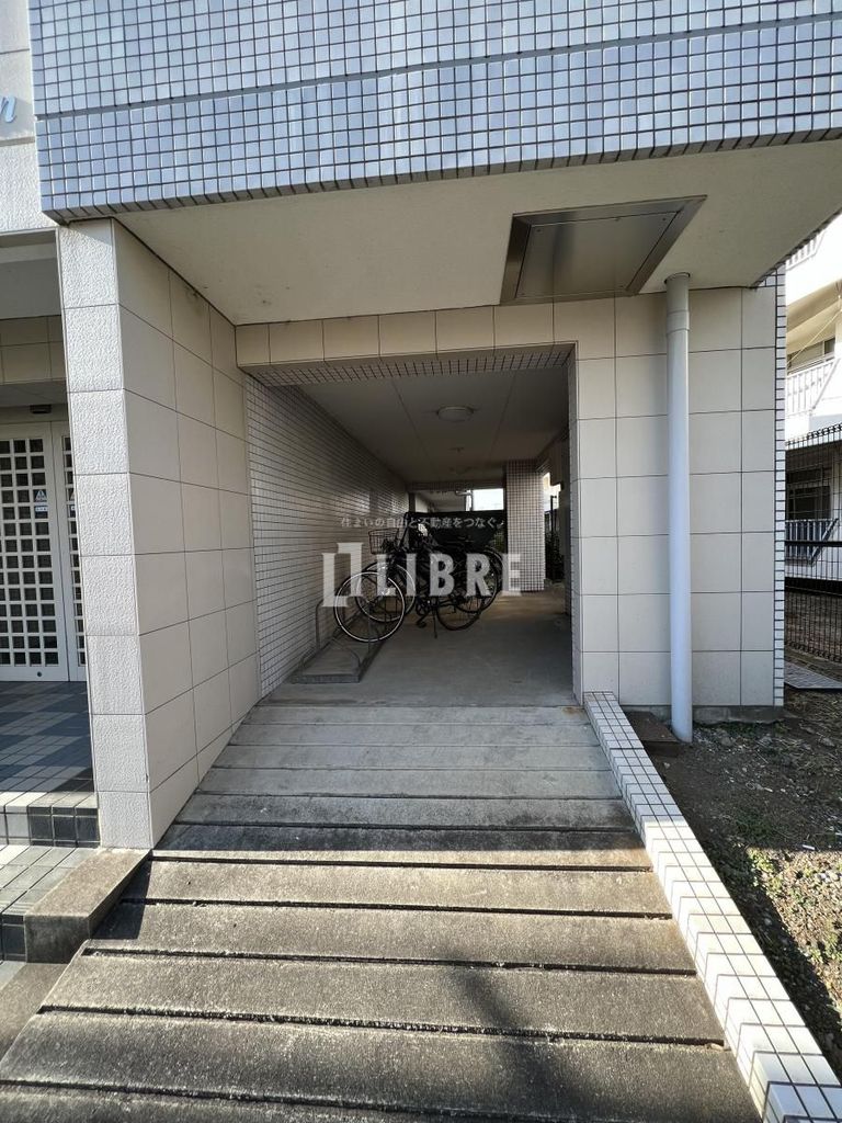その他　エントランス